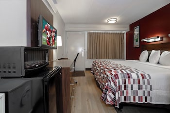 Deluxe Room, 1 King Bed (Smoke Free)