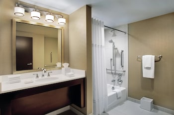 Superior Room, 1 King Bed, Accessible (High Floor)