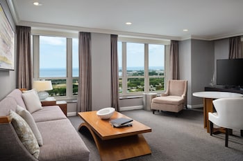 Suite, 1 King Bed