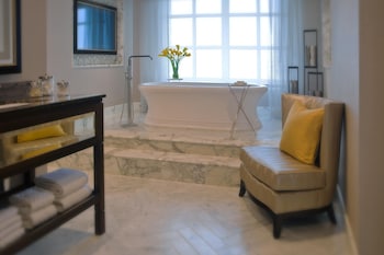 Suite, 1 Double Bed, Fireplace