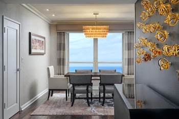 Suite, Multiple Beds