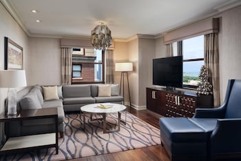 Suite, Multiple Beds
