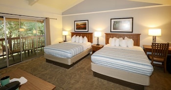 Room, 2 Queen Beds, Non Smoking
