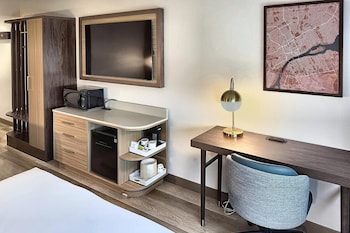 Room, 2 Queen Beds, Non Smoking (Upgrade)