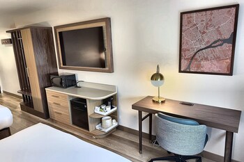 Room, 2 Queen Beds, Non Smoking (Upgrade)