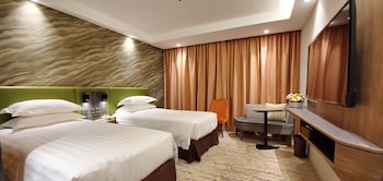Premier Earth with Twin Beds