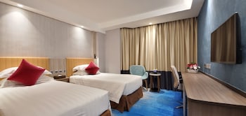 Premier Sky with Twin Beds