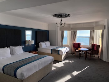 Family Room (Sea View)