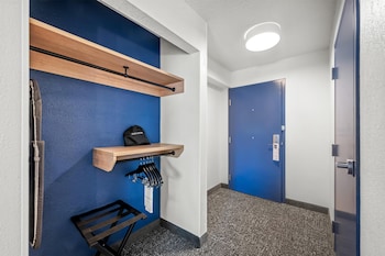 Room, 2 Queen Beds, Accessible (Hearing)