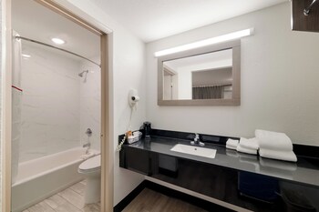 Deluxe Room, 1 King Bed, Smoking