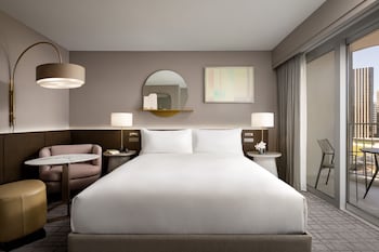 Fairmont, Room, 1 King Bed (Hearing & Mobility Accessible)