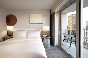 Fairmont Gold, Corner Suite, 1 Bedroom, 1 King Bed