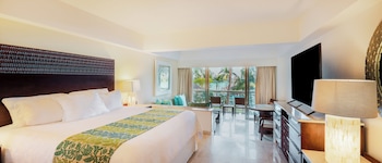 Ocean View Suite (1 King)