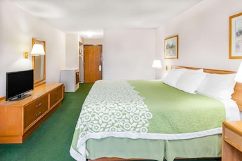 Room, 1 Queen Bed, Accessible, Non Smoking (Mobility)