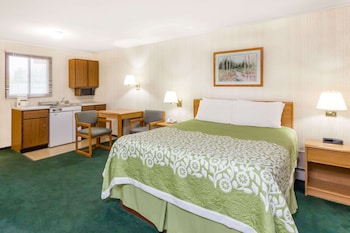 Efficiency, Standard Room, 1 Queen Bed