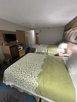 Standard Room, 2 Queen Beds