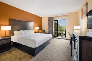 Standard Room, 1 King Bed, Non Smoking, Balcony (Balcony)