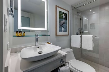 Room, 2 Queen Beds, Ocean View