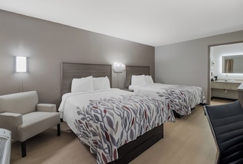 Deluxe Room, 2 Queen Beds, Non Smoking