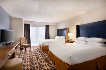 Suite, 2 Queen Beds, Non Smoking