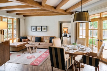 Suite, 3 Bedrooms, Fireplace