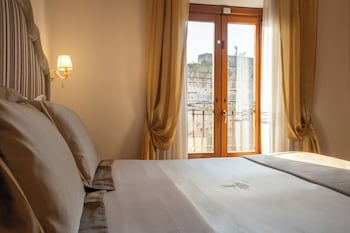 Deluxe Double Room, City View