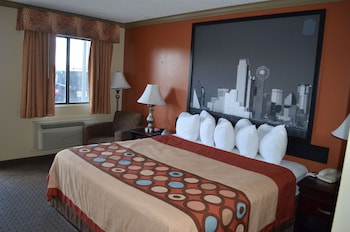 Basic Single Room, 1 King Bed, Non Smoking