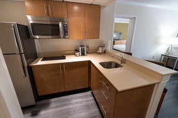 Suite, 1 Bedroom, Accessible (Accessible Tub)