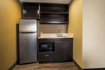 Suite, 2 Double Beds, Non Smoking, Kitchenette (1st Floor)