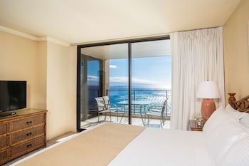 Suite, 1 King Bed, 2 Bathrooms, Oceanfront