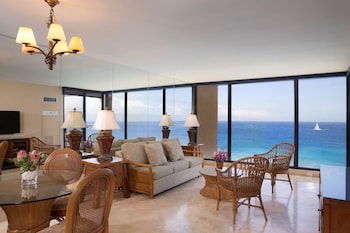 Premium Room, 1 King Bed, Oceanfront
