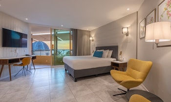Deluxe Room (Octagon)
