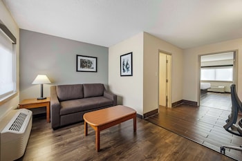 Suite, 1 King Bed, Non Smoking, Refrigerator & Microwave