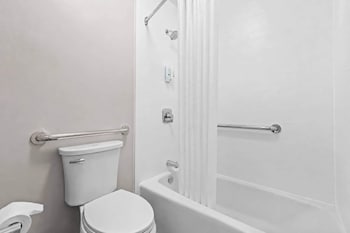 Room, 2 Queen Beds, Accessible, Non Smoking