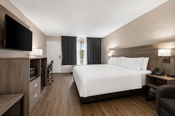 Standard Room, 1 King Bed, Non Smoking