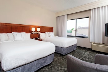 Room, 2 Double Beds (Mobility/Hearing Accessible, Tub)
