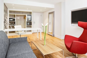 Suite (Extra Bed 2 adults + 1 child)