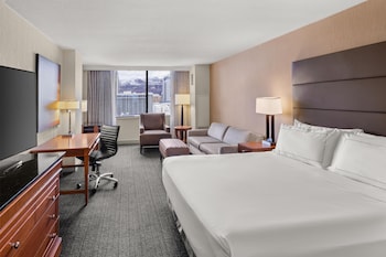 Deluxe Room, 1 King Bed with Sofa bed, Bathtub (Oversized)