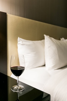 Standard Room, 1 King Bed, Mountain View