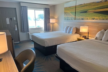 Standard Room, 2 Queen Beds, Non Smoking