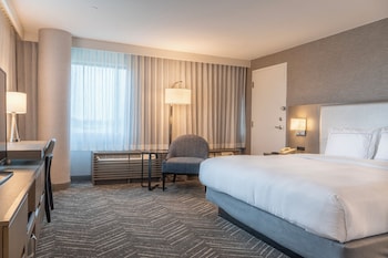Premium Room, 1 King Bed, Corner
