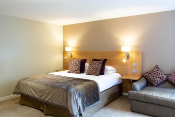 Classic Room, 2 Twin Beds, Non Smoking (with Sofabed)