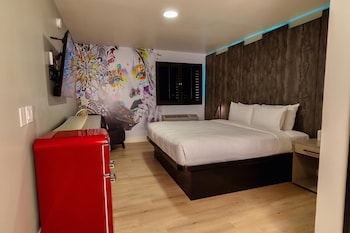 Room, 1 King Bed, Non Smoking