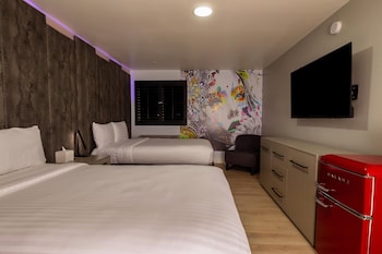 Room, 2 Queen Beds, Non Smoking