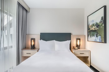 Junior Suite, 1 Double Bed, Accessible, Microwave (Mobility and Hearing)