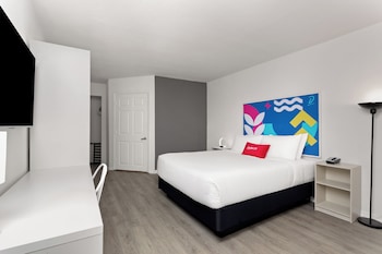 Room, 1 Queen Bed, Accessible, Non Smoking (Mobility, Roll-in Shower)