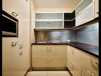 Suite, 1 Bedroom, Kitchenette (with Living Area)
