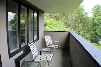Room, 2 Double Beds, Mountain View (with Fireplace)