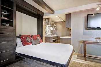 Room, 2 Bedrooms (Residence)
