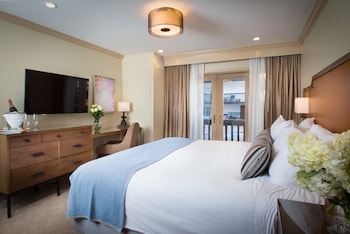 Deluxe Room, 1 King Bed